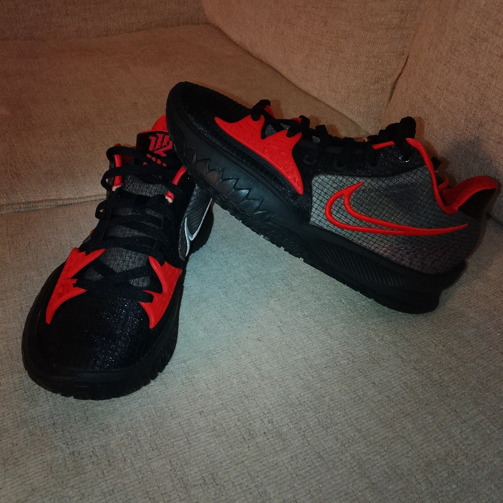 Nike Black and Red Athletic Shoes